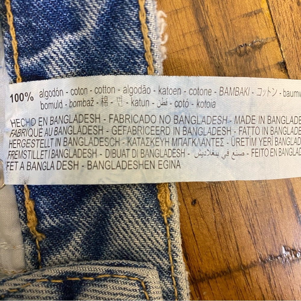 Zara Ripped Mom Jeans Light Wash High Waist Distressed Straight Leg Denim Size 2 - Picture 13 of 13